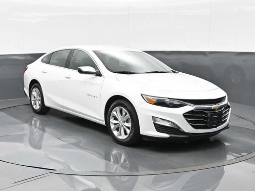 Summit White 2025 Chevrolet Malibu LT