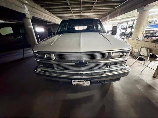 1997 Chevrolet Suburban 