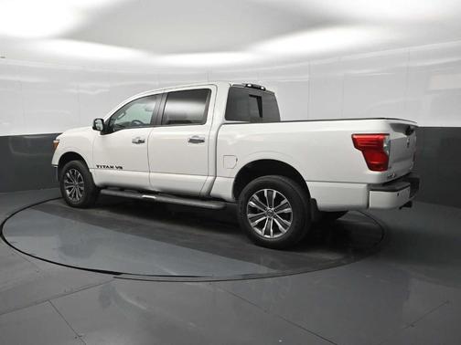 2019 Nissan Titan SL