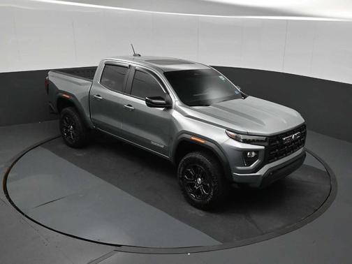 Sterling 2024 GMC Canyon Elevation