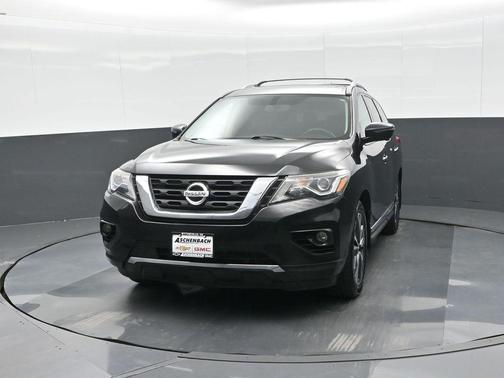 2017 Nissan Pathfinder Platinum