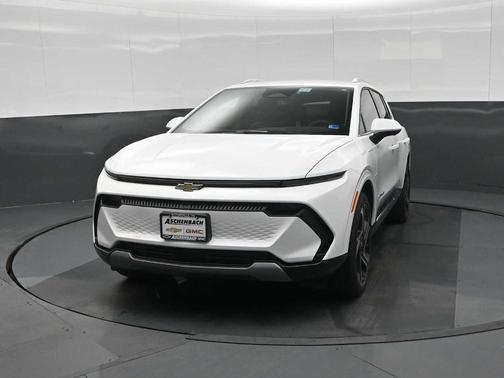 2026 Chevrolet Equinox EV LT 2