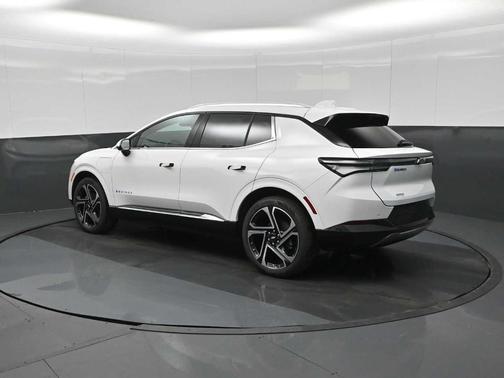 2026 Chevrolet Equinox EV LT 2