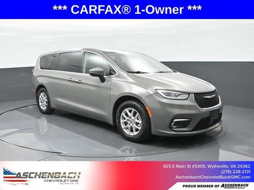 2023 Chrysler Pacifica Touring-L