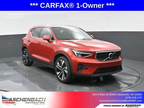 2023 Volvo XC40 B5 Plus Bright Theme