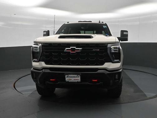 White Sand 2026 Chevrolet Silverado 2500 ZR2