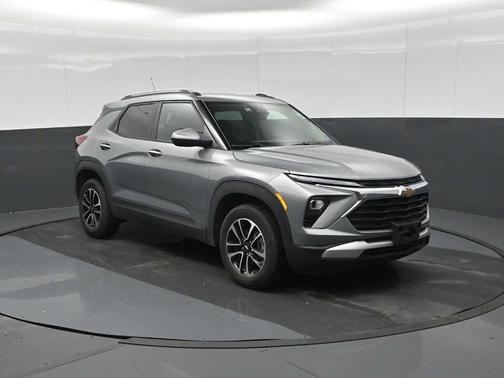 Sterling Gray Metallic 2025 Chevrolet Trailblazer LT