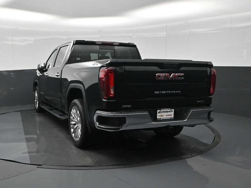 Onyx Black 2024 GMC Sierra 1500 SLT
