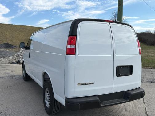 2025 Chevrolet Express 2500 Work Van
