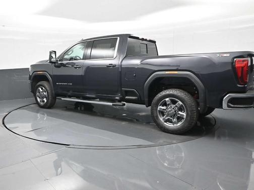 2025 GMC Sierra 2500 SLE