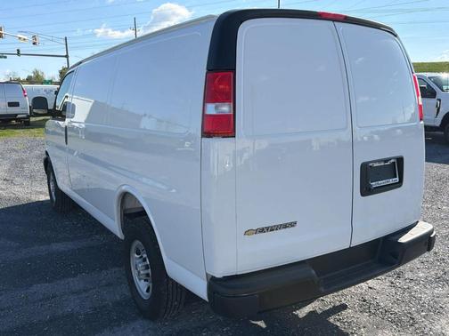 Summit White 2025 Chevrolet Express 2500 Work Van