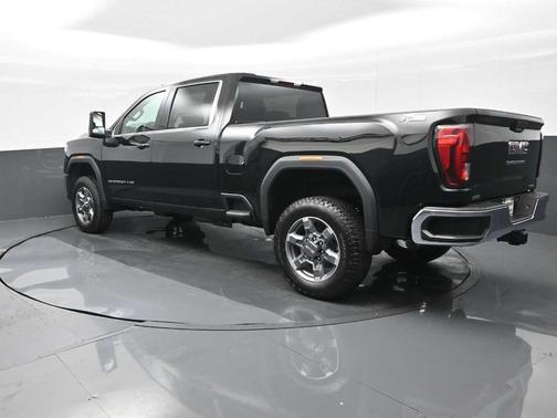 2025 GMC Sierra 2500 SLE