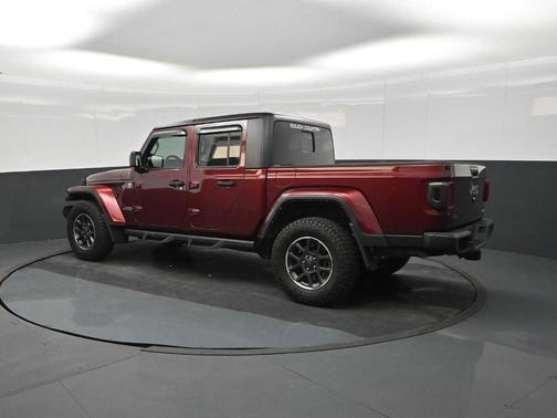 Snazzberry Pearlcoat 2021 Jeep Gladiator Overland
