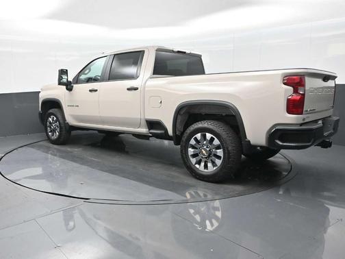 2026 Chevrolet Silverado 2500 Custom