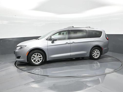 2020 Chrysler Pacifica Touring-L