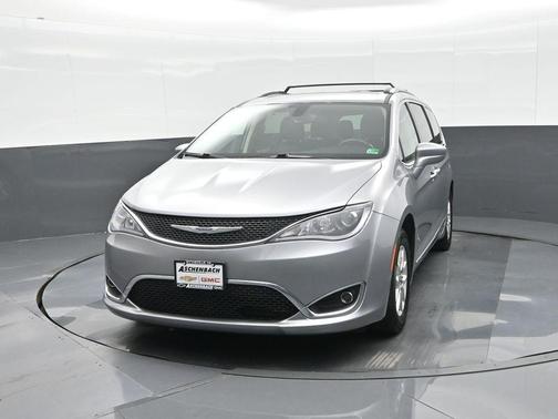2020 Chrysler Pacifica Touring-L