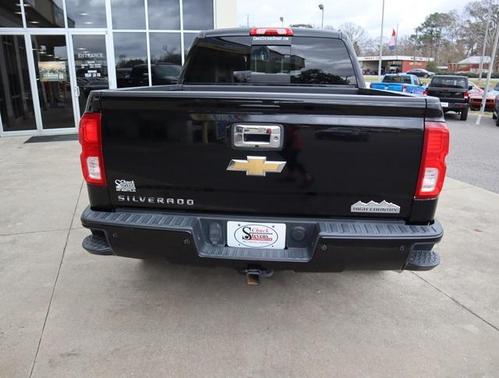 Photo 4 of 26 of 2017 Chevrolet Silverado 1500 High Country