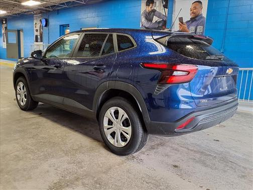 Blue Glow Metallic 2024 Chevrolet Trax LS