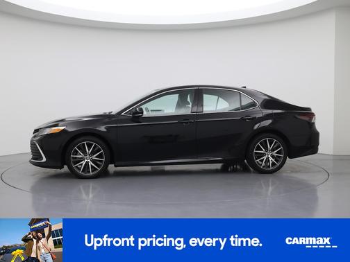 2022 Toyota Camry Hybrid XLE