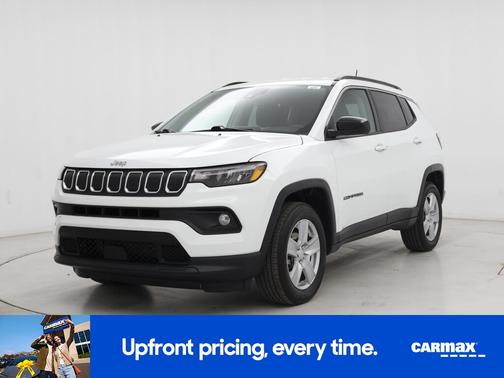 White 2022 Jeep Compass Latitude