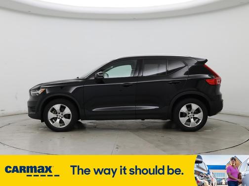 2019 Volvo XC40 T5 Momentum