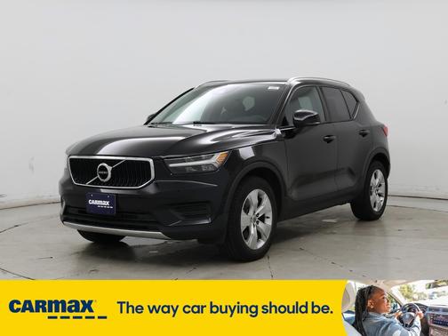 2019 Volvo XC40 T5 Momentum