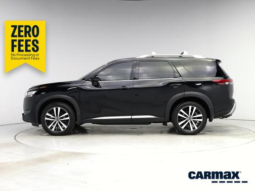 Black 2024 Nissan Pathfinder Platinum