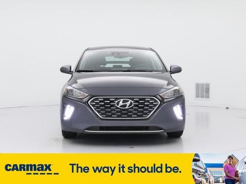 2020 Hyundai IONIQ Hybrid SE