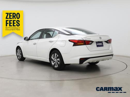 White 2022 Nissan Altima S