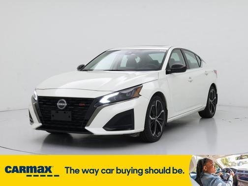 2023 Nissan Altima SR