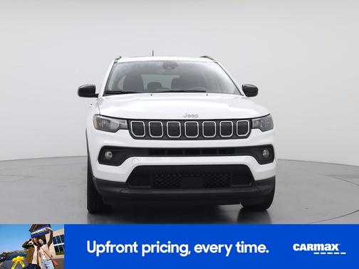White 2022 Jeep Compass Latitude Lux