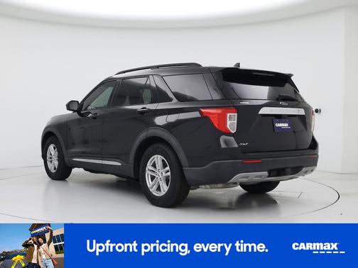 Black 2021 Ford Explorer XLT