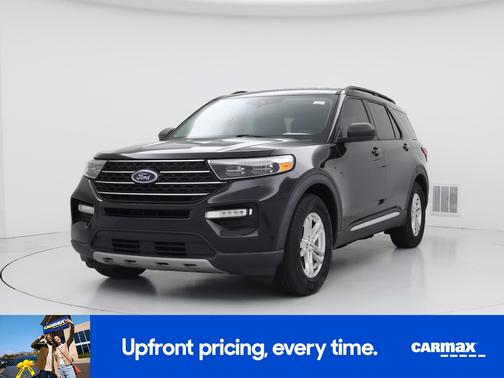 Black 2021 Ford Explorer XLT