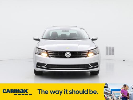2018 Volkswagen Passat SE