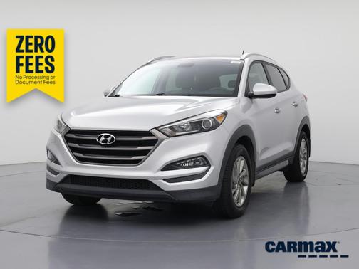 Silver 2016 Hyundai TUCSON SE