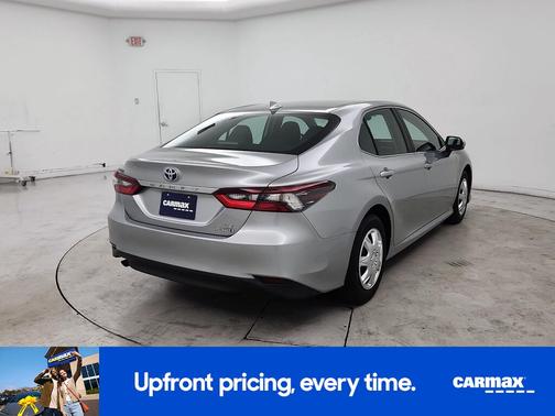 2022 Toyota Camry Hybrid LE