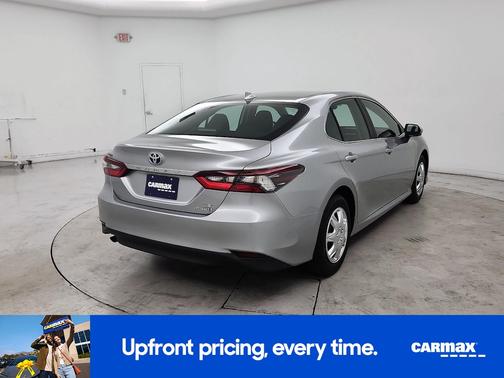 2022 Toyota Camry Hybrid LE
