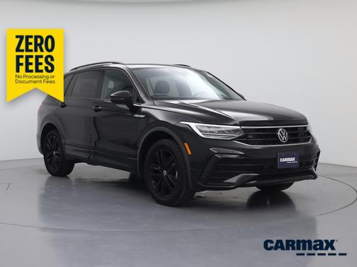 Black 2022 Volkswagen Tiguan SE R-Line Black