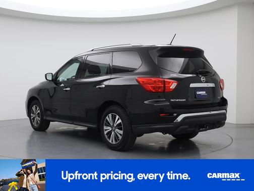 2018 Nissan Pathfinder SV