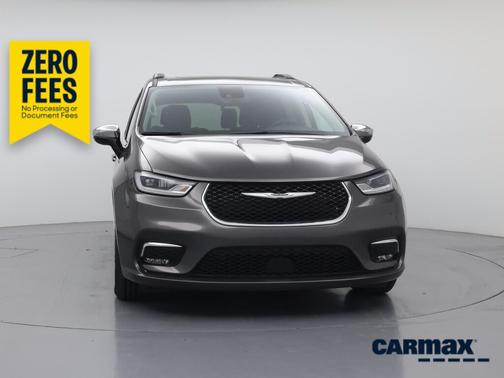 Gray 2023 Chrysler Pacifica Limited