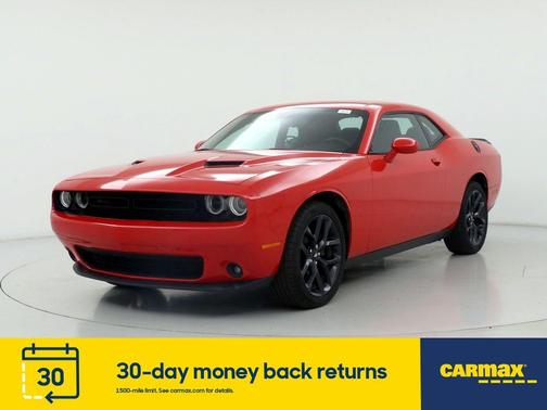 Photo 3 of 21 of 2019 Dodge Challenger SXT