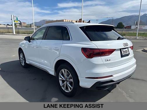 Arkona White 2025 Audi Q3 45 S line Premium