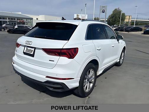 Arkona White 2025 Audi Q3 45 S line Premium
