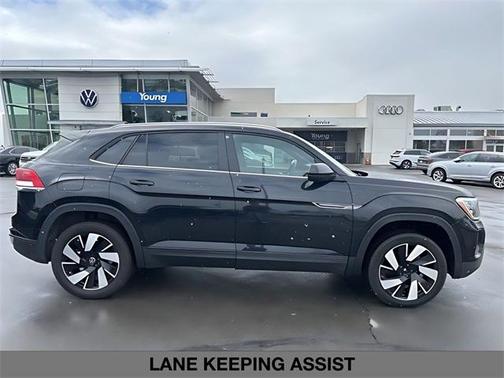 2025 Volkswagen Atlas Cross Sport 2.0T SE w/Technology
