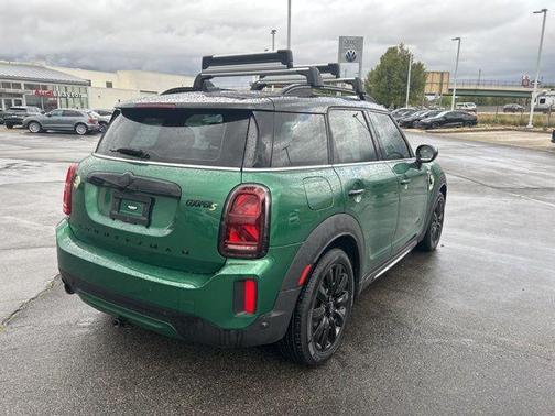 British Racing Green 2023 MINI SE Countryman Cooper ALL4