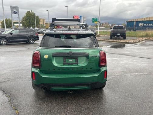 British Racing Green 2023 MINI SE Countryman Cooper ALL4