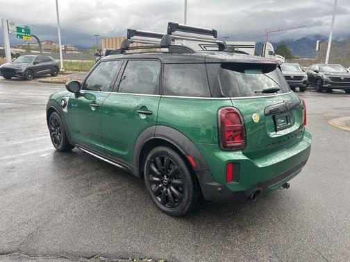 British Racing Green 2023 MINI SE Countryman Cooper ALL4