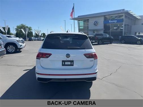 2022 Volkswagen Tiguan 2.0T SE R-Line Black
