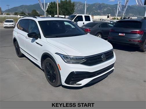 2022 Volkswagen Tiguan 2.0T SE R-Line Black