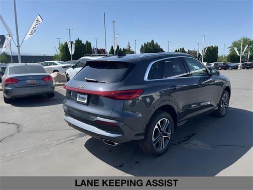 2025 Audi Q5 2.0T quattro Premium